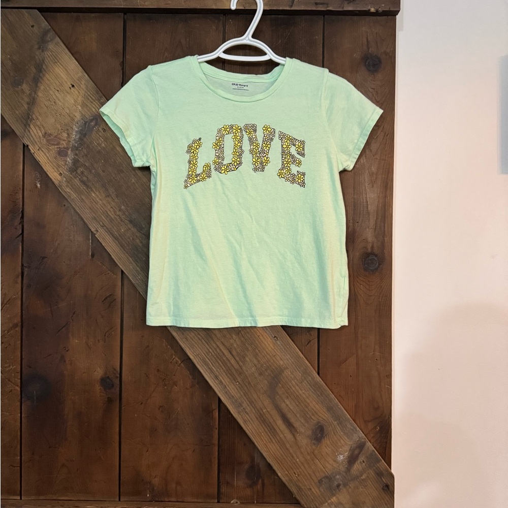4/$12 Old Navy Light Green Kids T-Shirt with Gold LOVE